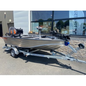 Barques aménagées, bass boats